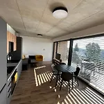 Retro Sobesky 山林小屋 *