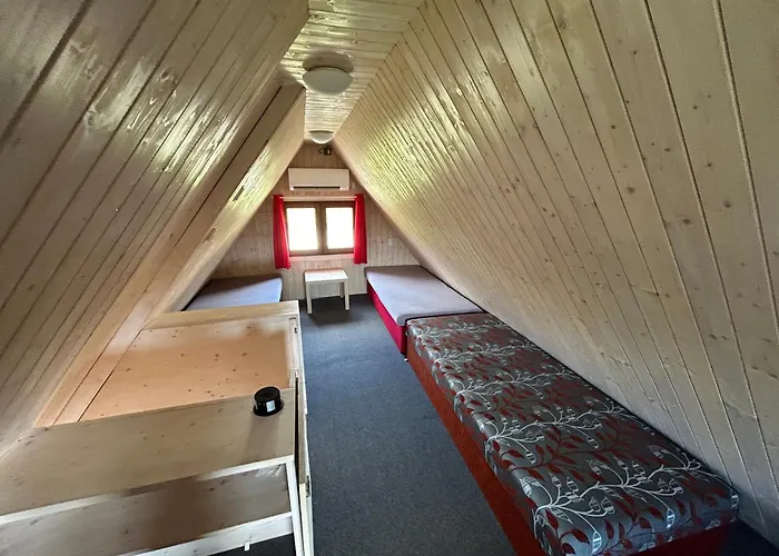 Lodge Retro Sobesky